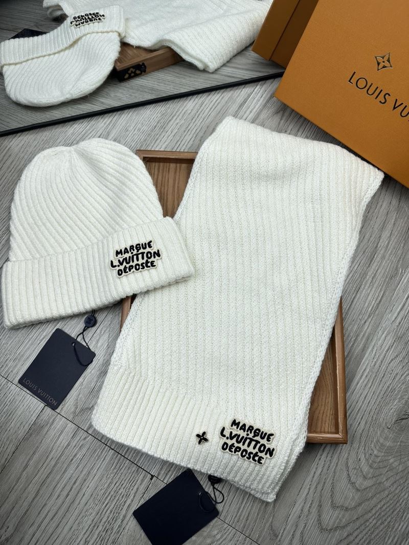 Louis Vuitton Caps Scarfs